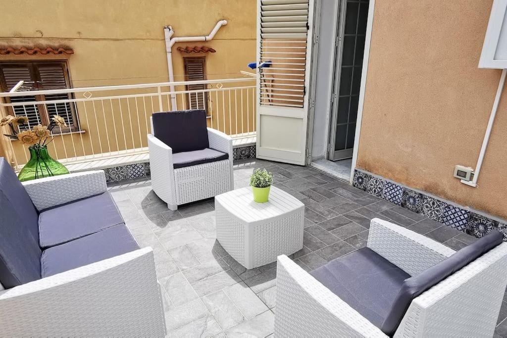 Casa Valentina A 100 M Dal Mare Διαμέρισμα Santa Flavia Εξωτερικό φωτογραφία